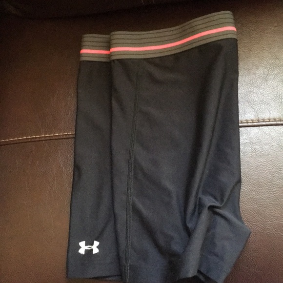 Under armour Running shorts - Picture 2 of 4